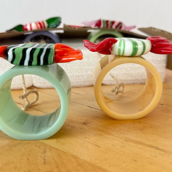 Anthropologie Bon Bon Eye Candy Set of 4 Glass Napkin Rings Candy-shaped Art Gla - Picture 4 of 11